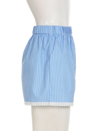 Lace hem striped ruched low rise short pant