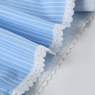 Lace hem striped ruched low rise short pant