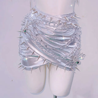 Halter metal chain v neck spider applique top