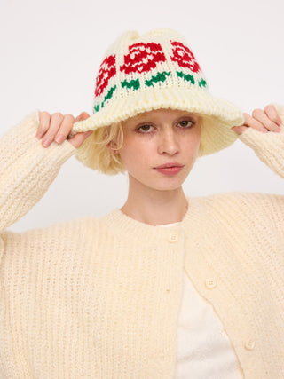 FLORAL KNITTED BUCKET HAT