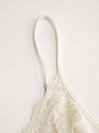 V-neck Lace Panel Oversized Drawstring Bloomer Jumpsuit