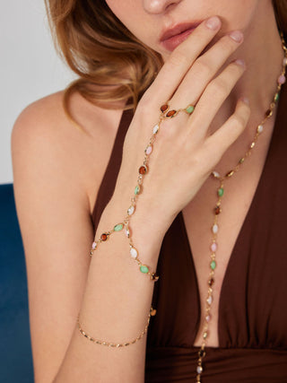 OVAL RESIN LAYERED HAND CHAIN BRACELET
