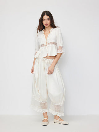 Round Neckline Lace Beaded Puff Sleeve Blouse