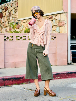 Washed Denim Low Rise Metal Detail Wide Leg Capri Jeans