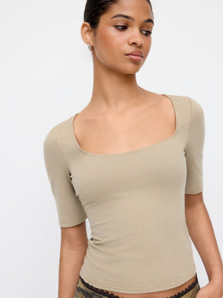 Cotton-blend Scoop Neckline Mid-length Sleeve Tee