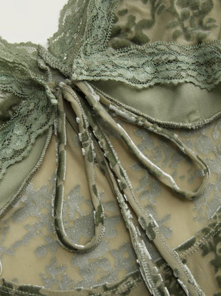 Knit Fabric Flocked Floral Lace Panel V-neck Sleeveless Top For Date