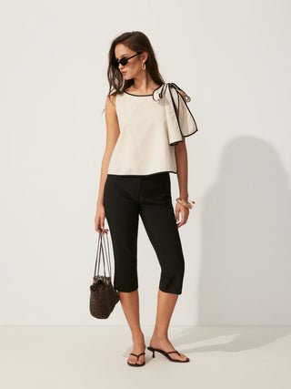 Mid Rise Solid Legging Capri Pants