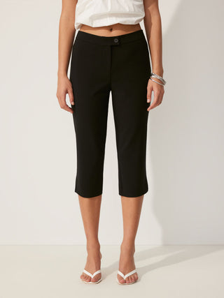 Mid Rise Solid Legging Capri Pants