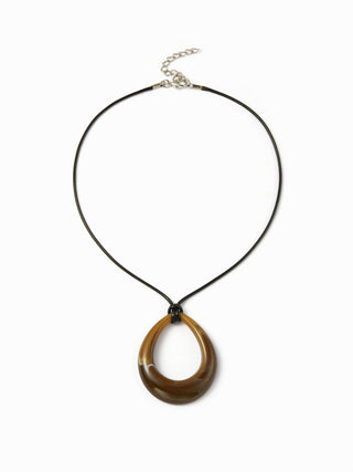 OVAL PENDANT NECKLACE