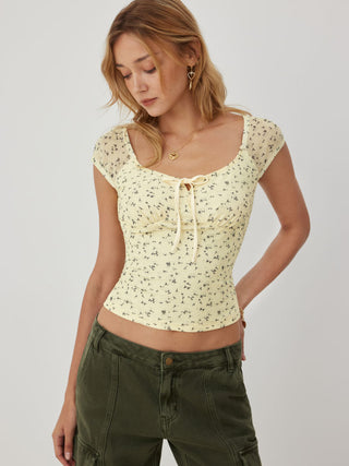 Ditsy Floral Scoop Neckline Knotted Short Sleeve Tee