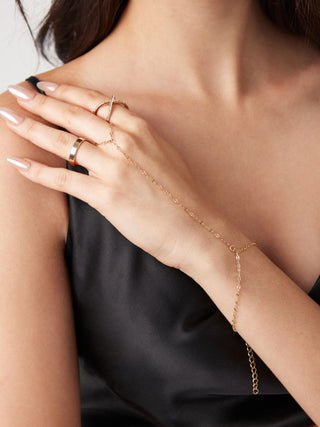 CLASSIC HAND CHAIN BRACELET For Date Party/Clubbing Wedding