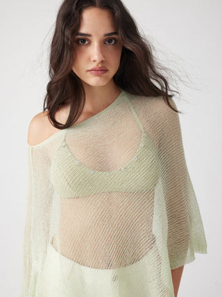 CLASSIC KNITTED CAPE