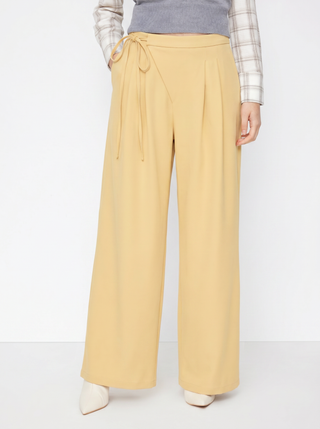 Mid Rise Tie Side Knotted Pleated Wide Leg Trousers