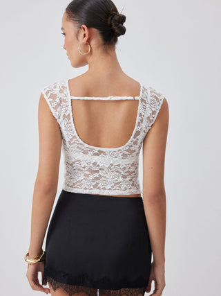 Textured Floral Boat Neck Sleeveless Lace Crop Top