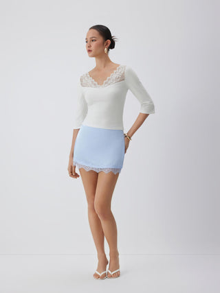 Knit Fabric Cotton-blend V-neck Bell Sleeve Lace Panel Tee For Daily Casual Date