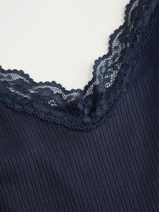 Textured V-neck Lace Trim Cami Top