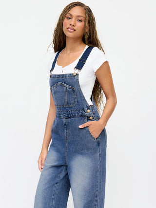 Petite Denim Washed Low Rise Metal Detail Wide Leg Oversized Overalls