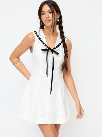 Cotton Broderie Anglaise Contrast Bowknot Flared Mini Dress