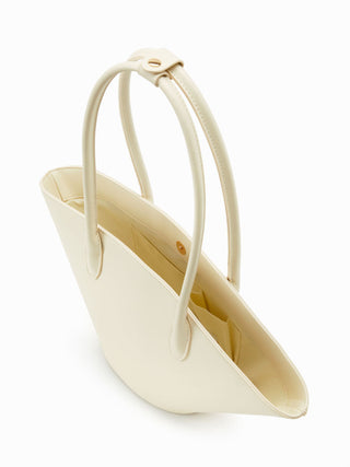 FAN-SHAPED TOTE BAG