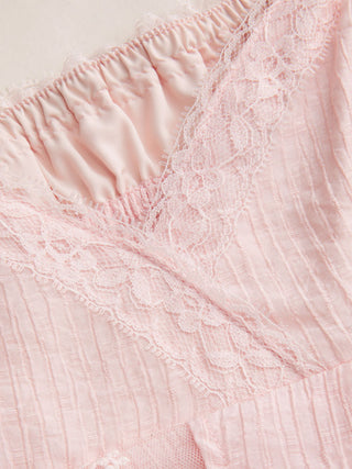Textured Lace Panel V-neck Crop Cami Blouse
