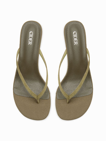 FLIP-FLOP KITTEN HEEL SANDALS