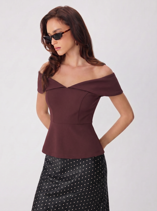 Off-shoulder Short Sleeve Zipper Top