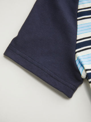 Knit Fabric Round Neckline Stripe Short Sleeve Tee