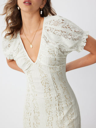 Lace V-neck Ruffle Sleeve Ruched Flared Maxi Dress