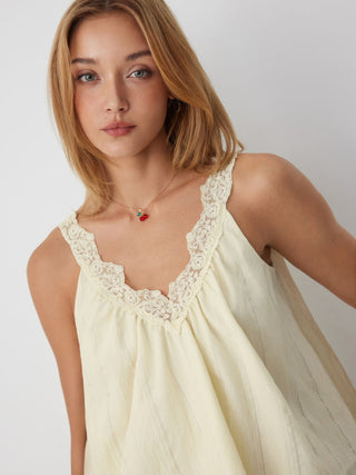 Textured V-neck Ruched Lace Trim Tank Blouse