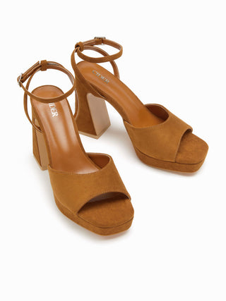 STRAPPY CHUNKY HEELS