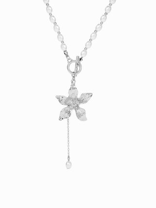 FLOWER & FAUX PEARL BEADED PENDANT NECKLACE