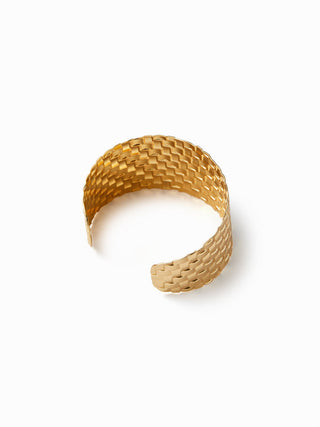 TEXTURED WIDE BANGLE BRACELET
