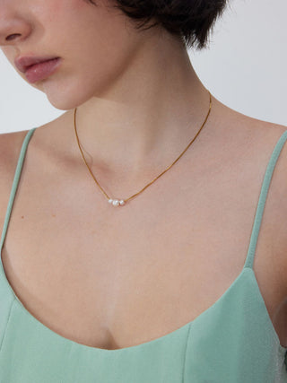 FAUX PEARL NECKLACE