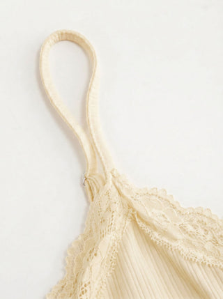 Textured V-neck Lace Trim Cami Top