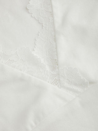 V-neck Mid-length Sleeve Scalloped Lace Trim Tee