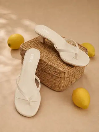 FLIP-FLOP KITTEN HEELED SANDALS