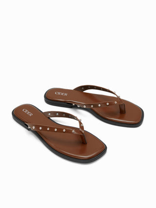 STUDDED FLIP-FLOP SLIPPERS