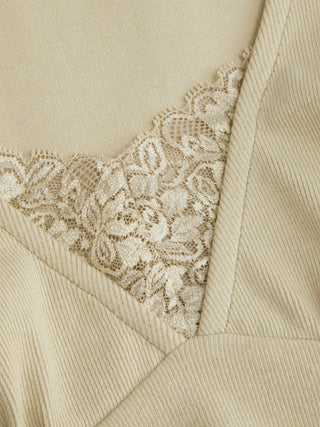 Cotton-blend V-neck Middle Sleeve Lace Trim Ruched Tee