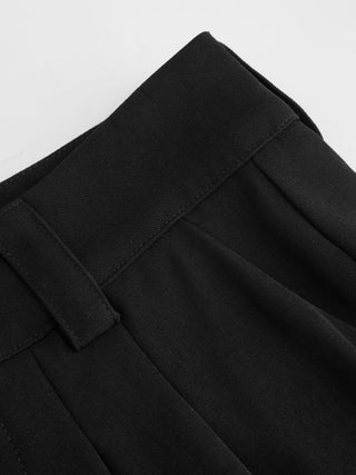 Mid Rise Pleated Wide Leg Bermuda Shorts