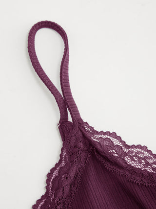Textured V-neck Lace Trim Cami Top