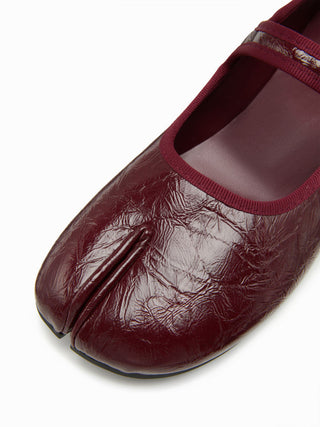 BUCKET SPLIT TOE MARY JANE FLATS