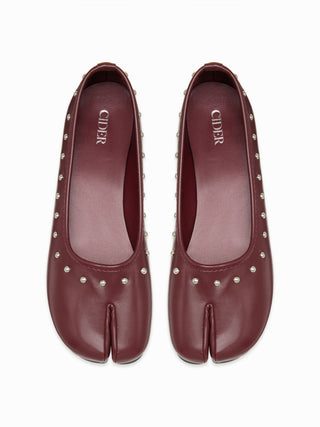 STUDDED SPLIT TOE MARY JANE FLATS