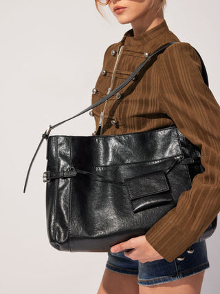 POCKET BUCKLE TOTE BAG