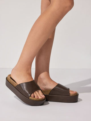 PLATFORM WEDGE SLIPPERS