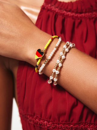 4PCS COUNTRY FLAG & HEART BEADED BRACELET SET