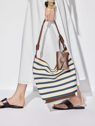 STRIPED TOTE BAG