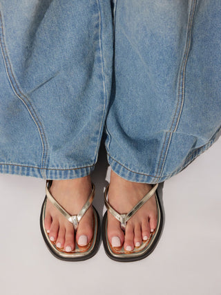 SQUARE TOE FLIP-FLOP SLIPPERS