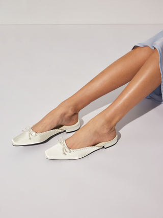 BOWKNOT SQUARE TOE FLATS
