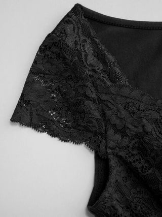 Lace Trim Sweetheart Neck Short Sleeve Tee