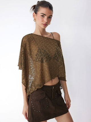 CLASSIC KNITTED CAPE